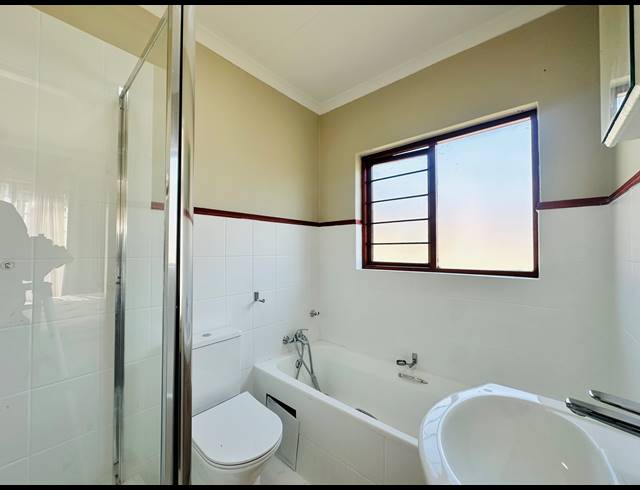 3 BEDROOM CLUSTER TO LET IN CRAIGAVON